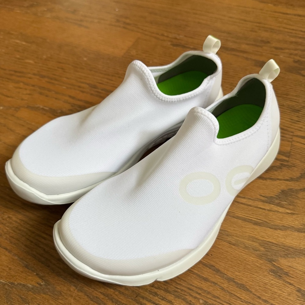 Oofos OOMG Sport Low Shoe White Women's - Picture 5 of 14